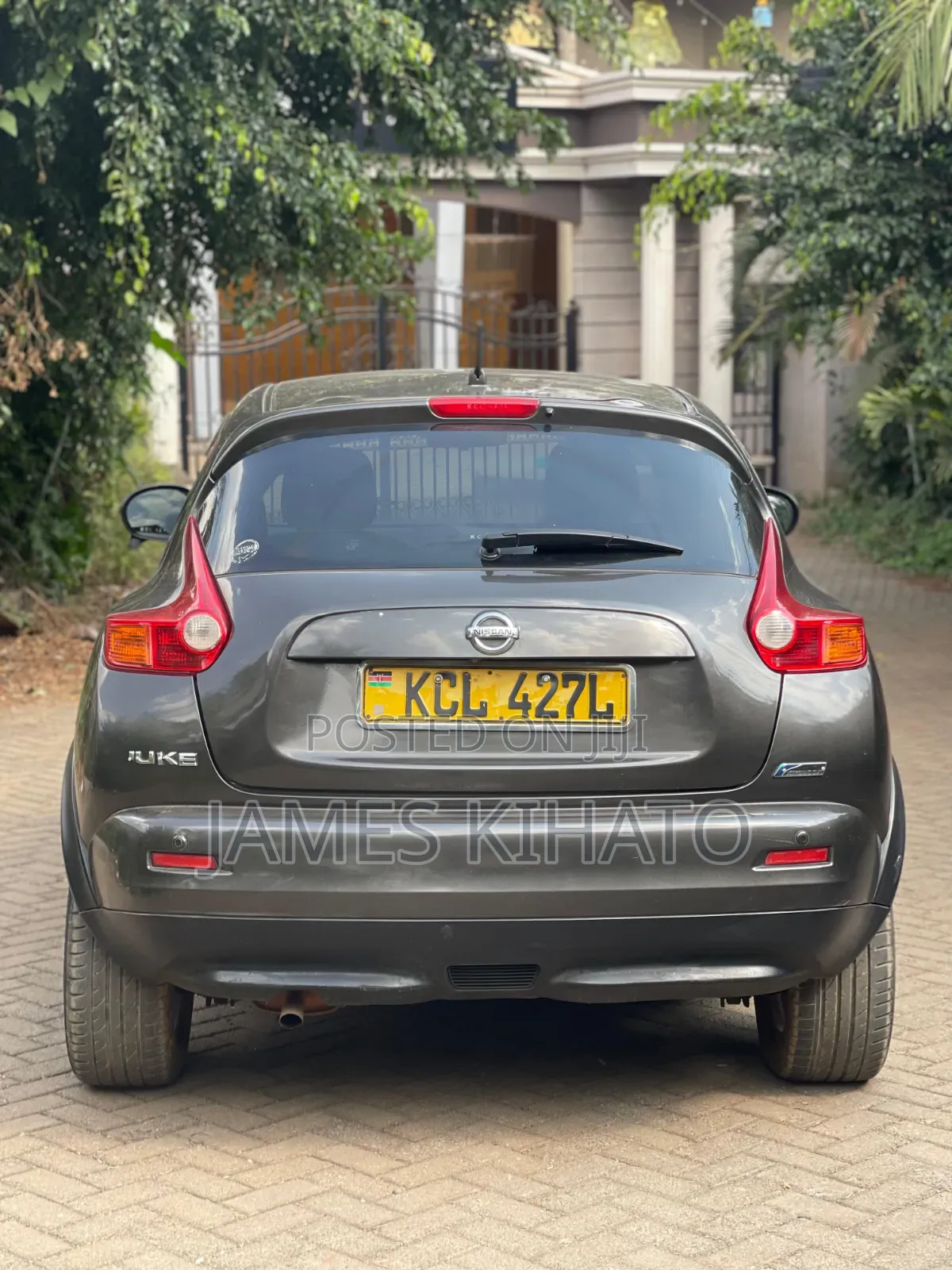 Nissan Juke 2011 Gray