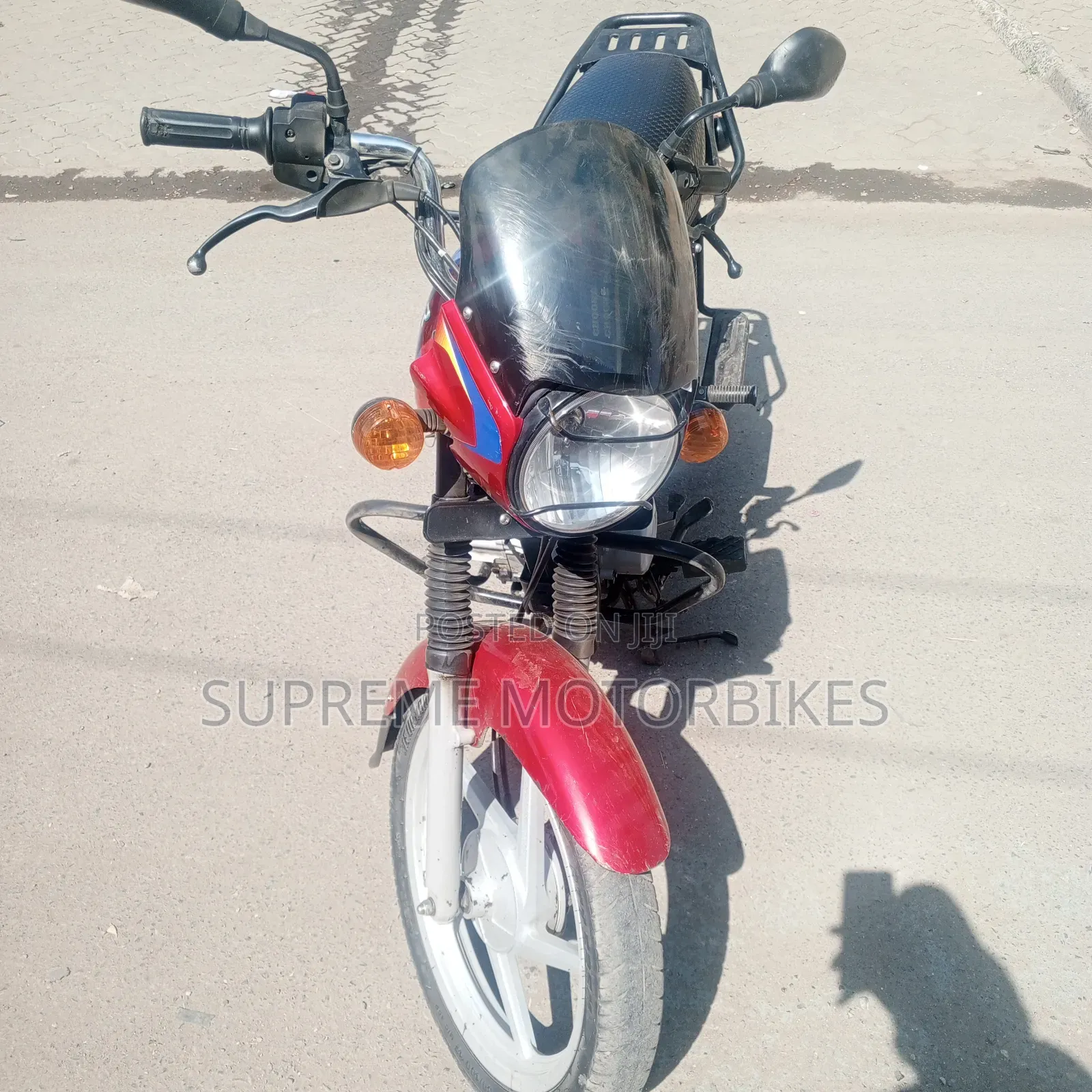 Bajaj Boxer 125 2026 Red