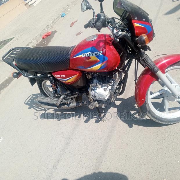Bajaj Boxer 125 2026 Red - thumbnail 4