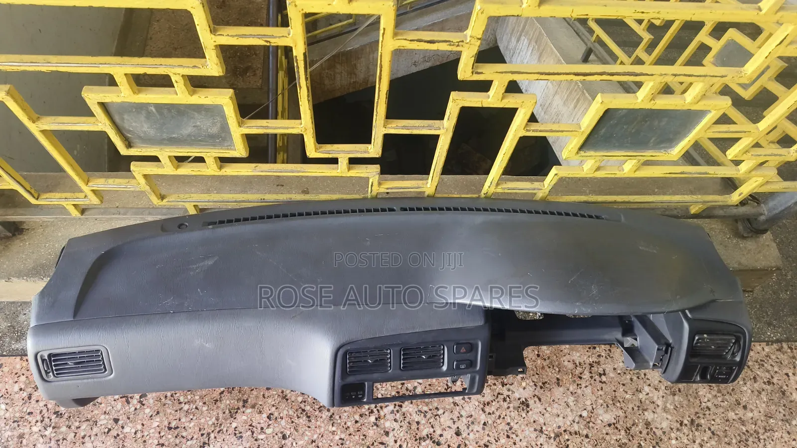 Dashboard Toyota AE 110 With No Airbag