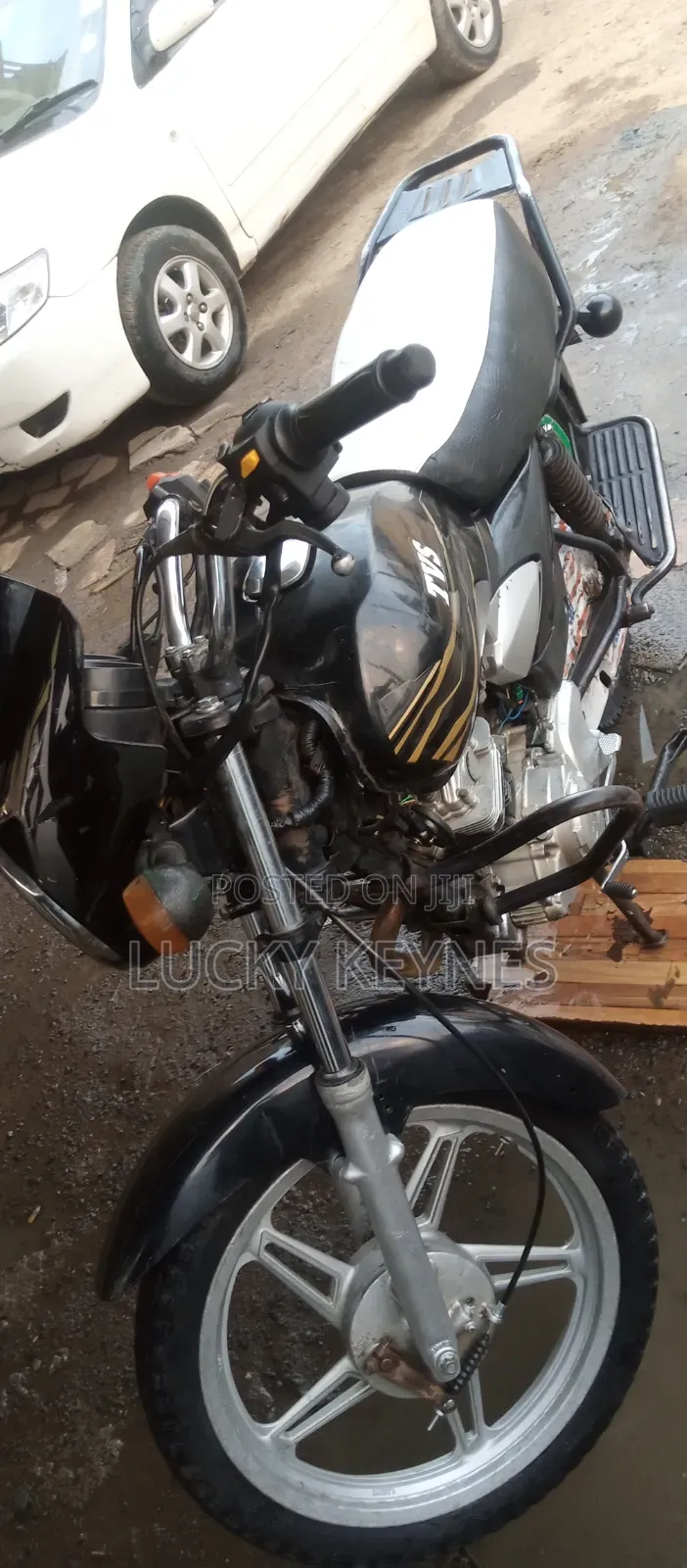 TVS HLX Plus ES 2022 Black