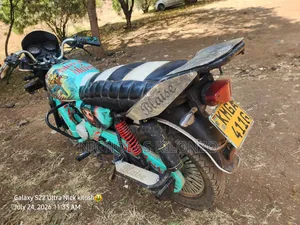 Bajaj Boxer 150 UG 2022 Green