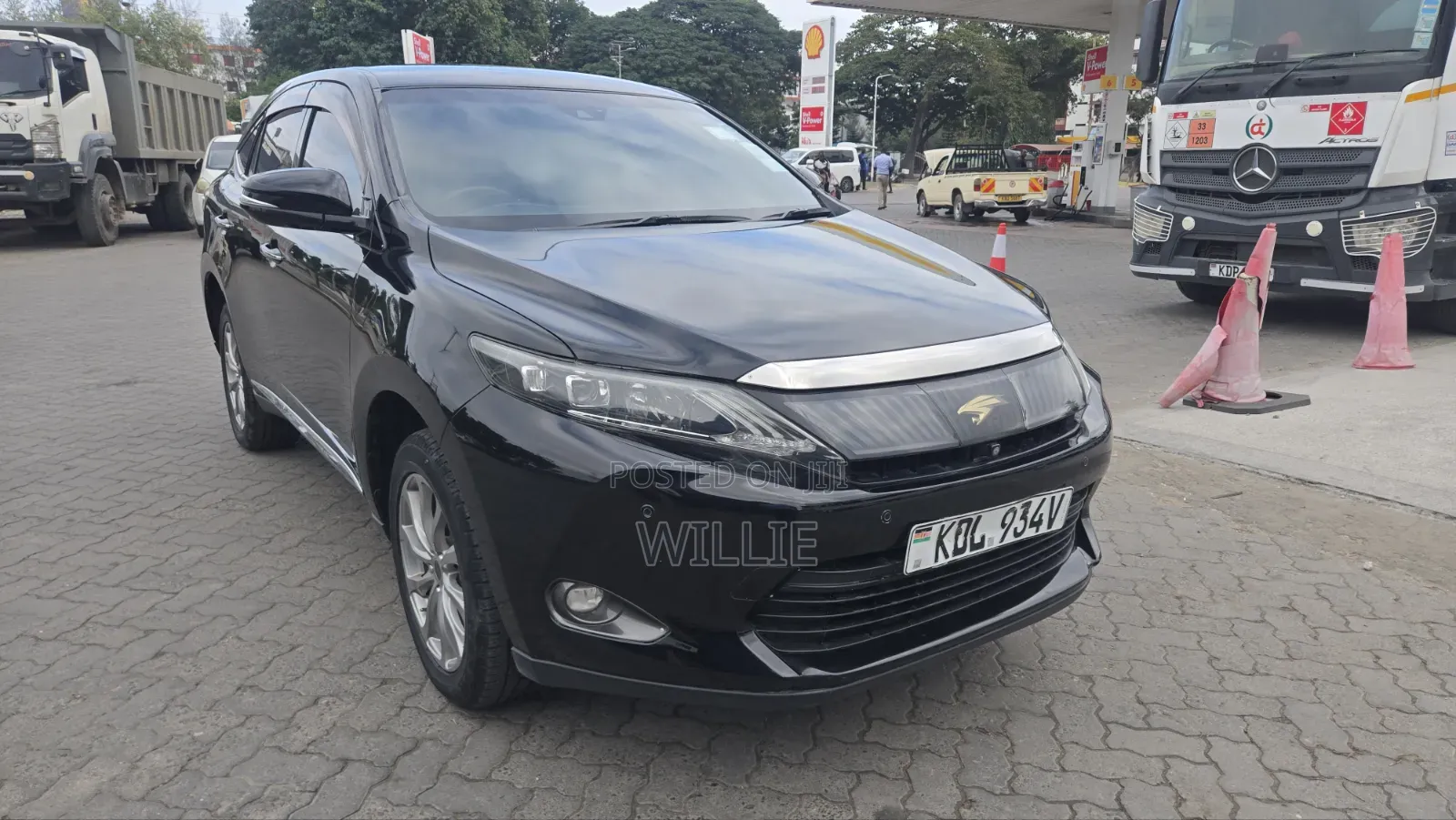 Toyota Harrier 2016 Black