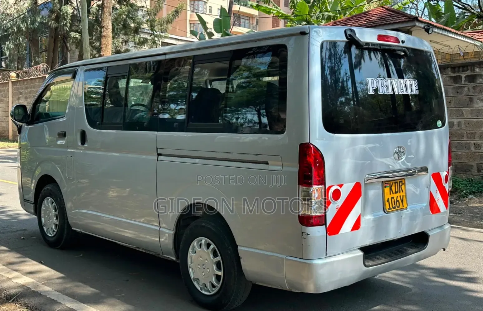 Toyota HiAce 2017 Silver