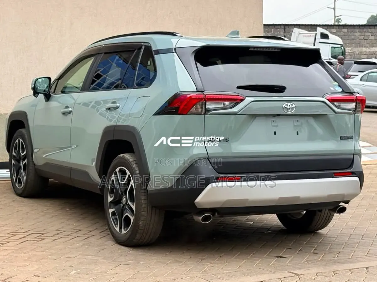 Toyota RAV4 2019 Green