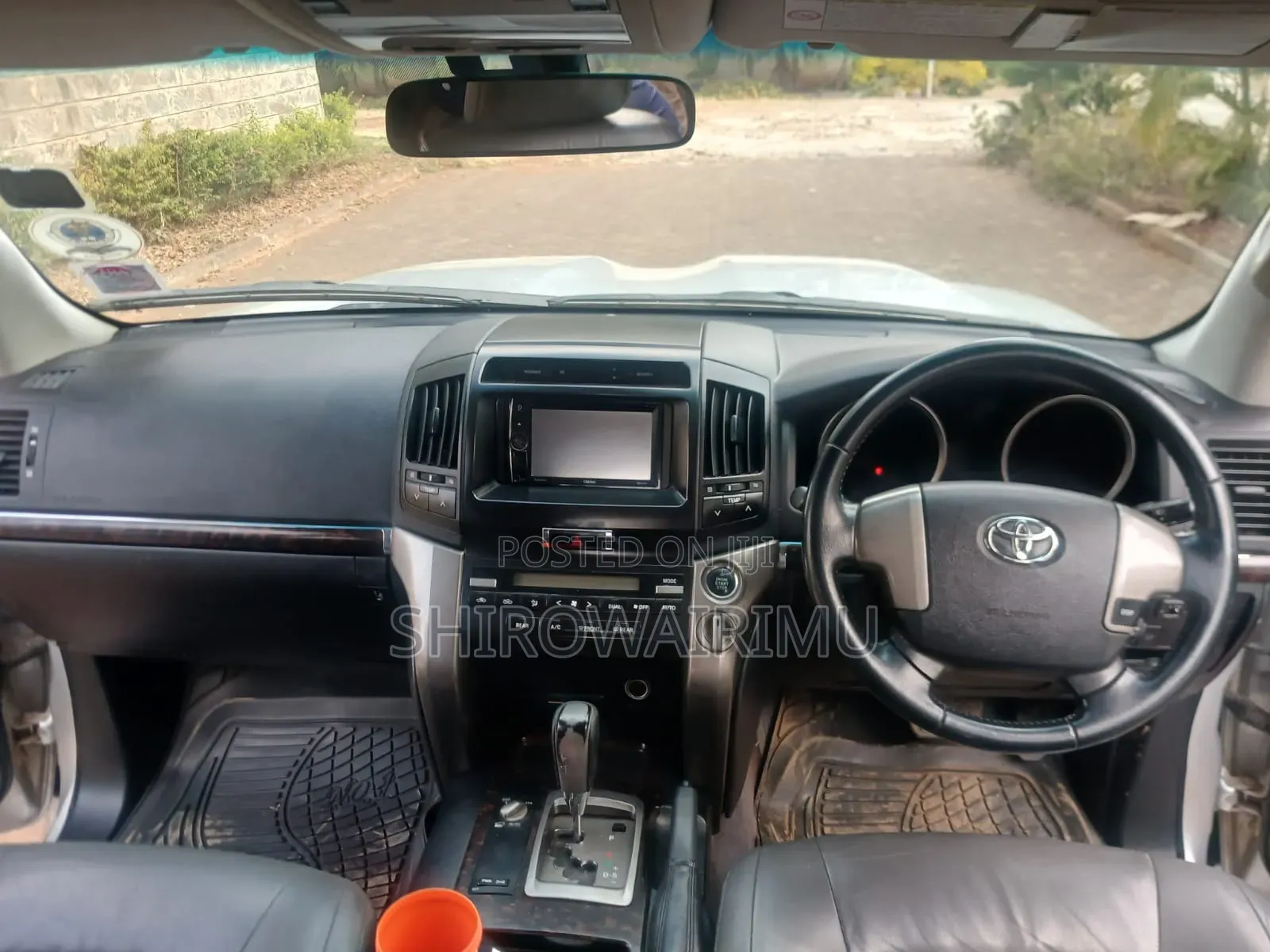 Toyota Land Cruiser 2010 Silver