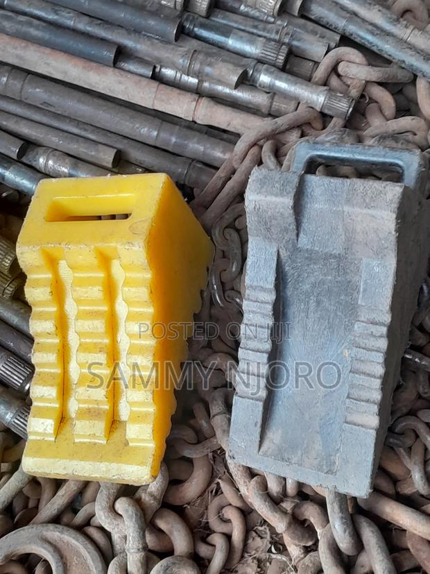Stand Jack ( Dunga) Pair