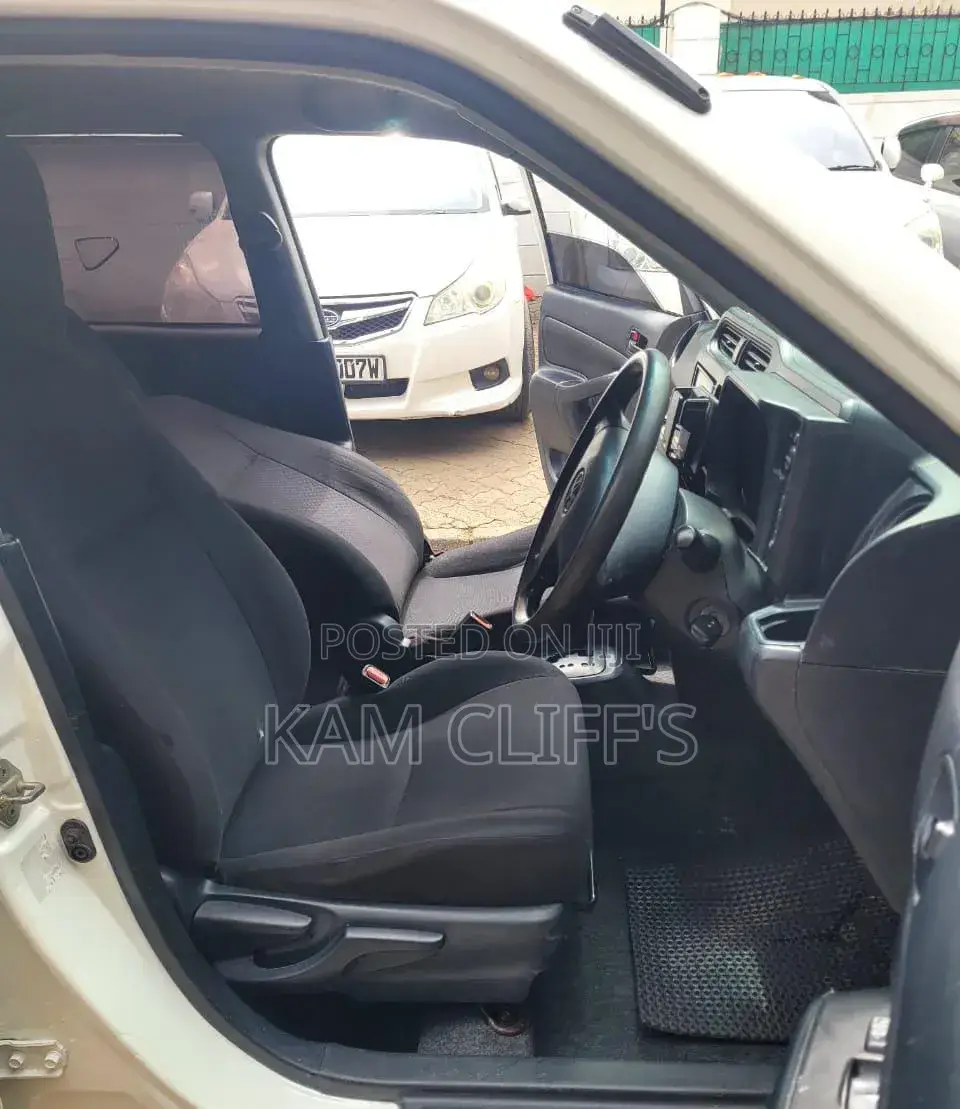 Toyota Probox 1.5 DX 2WD 2014 White