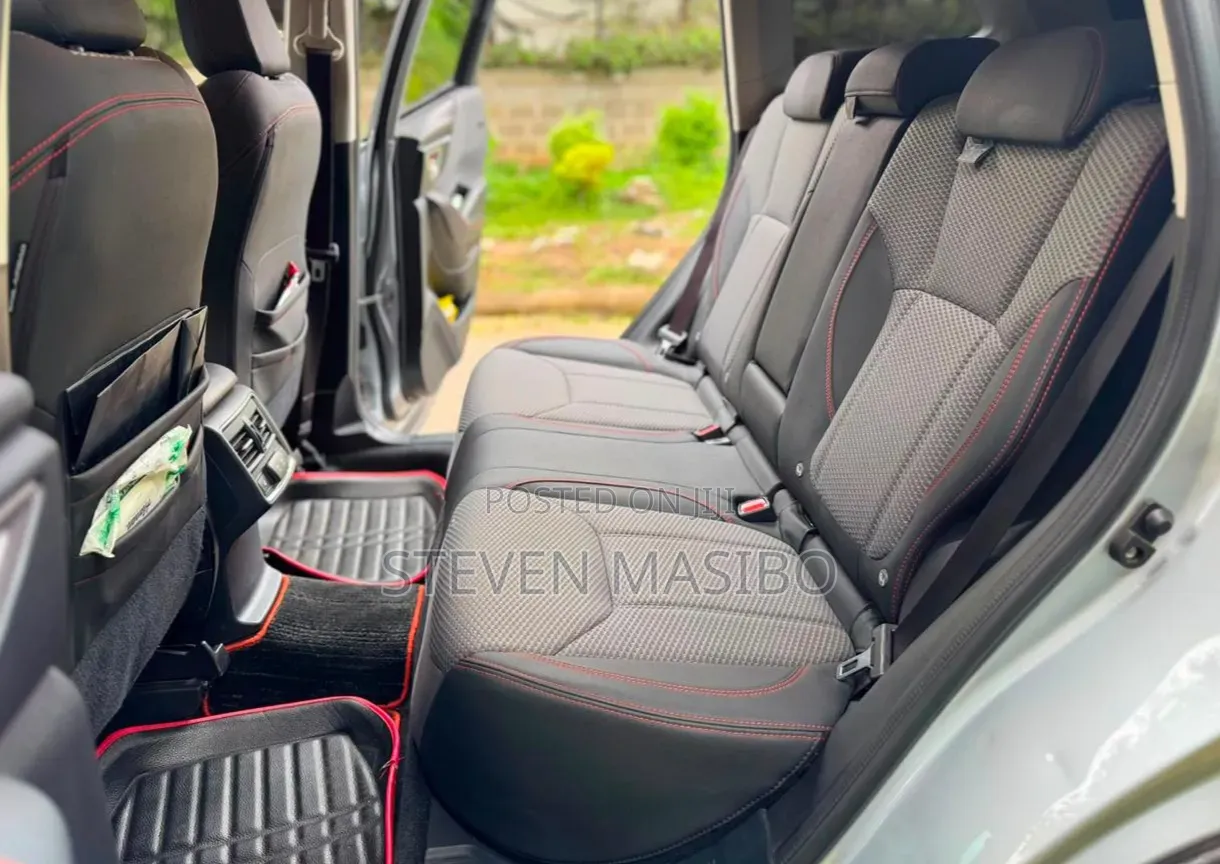 Subaru Forester 2019 Silver