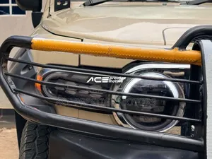 Toyota FJ Cruiser 4x4 Automatic 2012 Beige