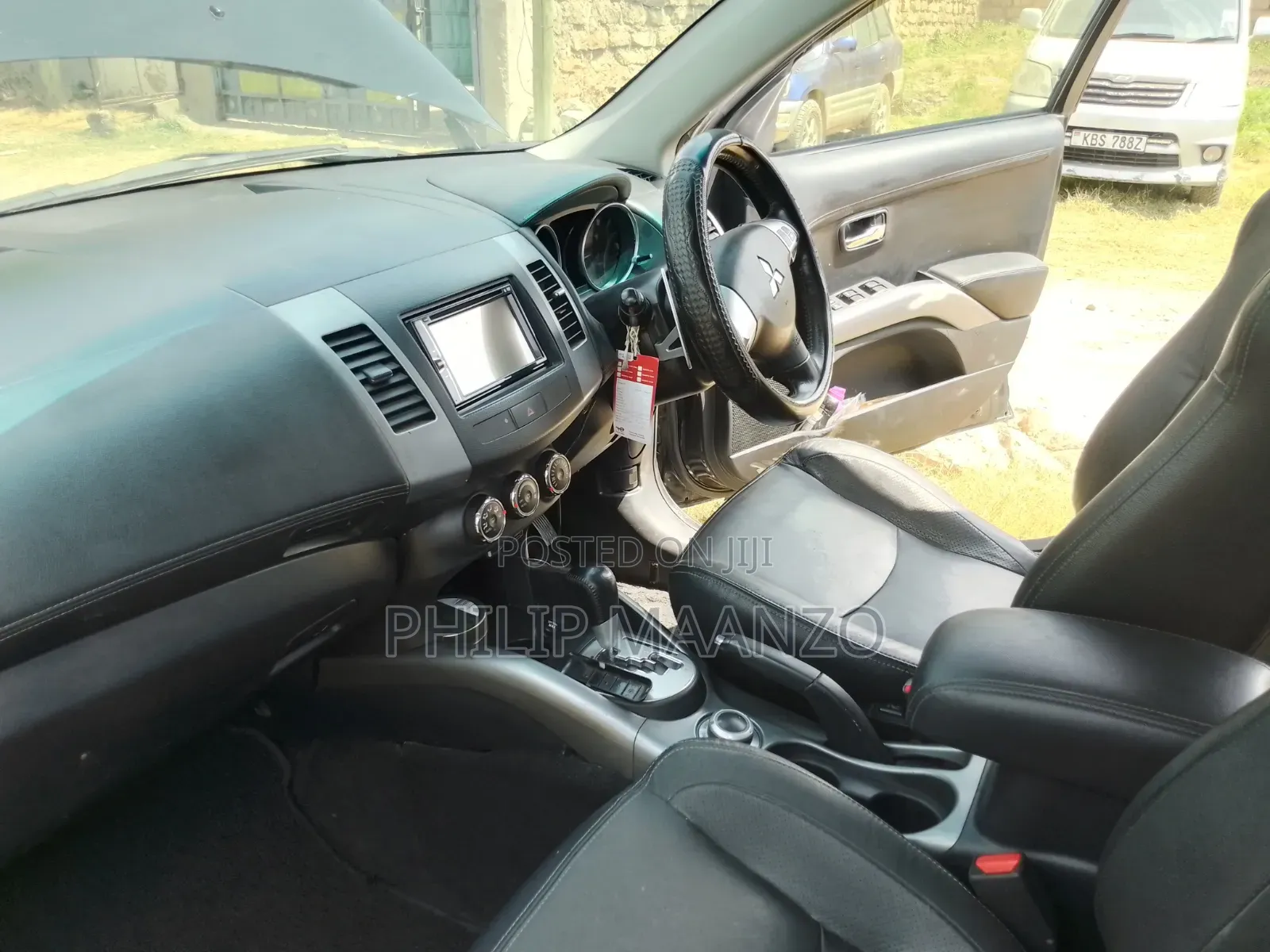 Mitsubishi Outlander 2011 Black