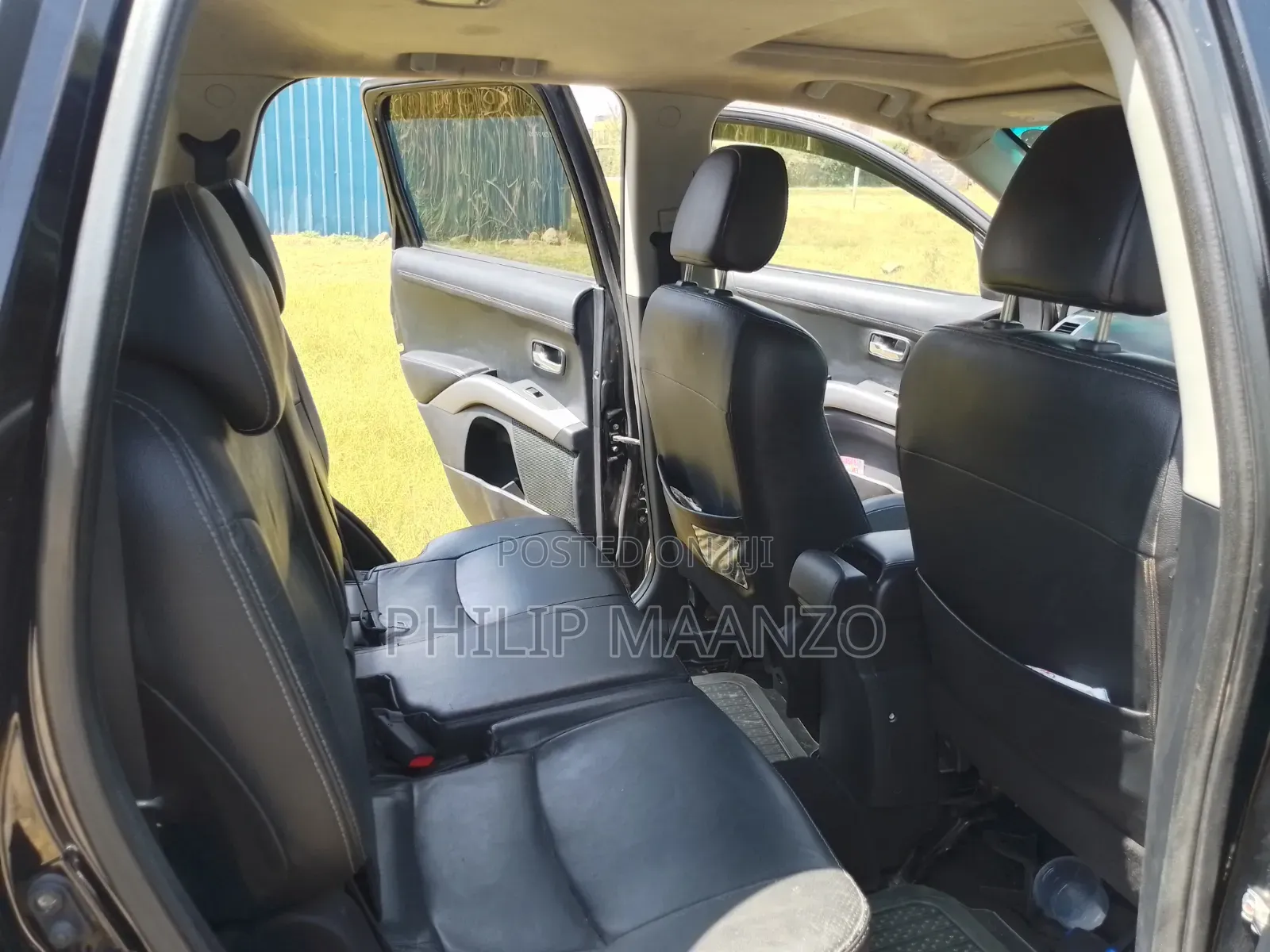 Mitsubishi Outlander 2011 Black
