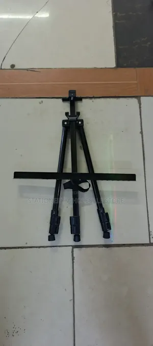 Strong Durable Stand Tripod White Board Stand