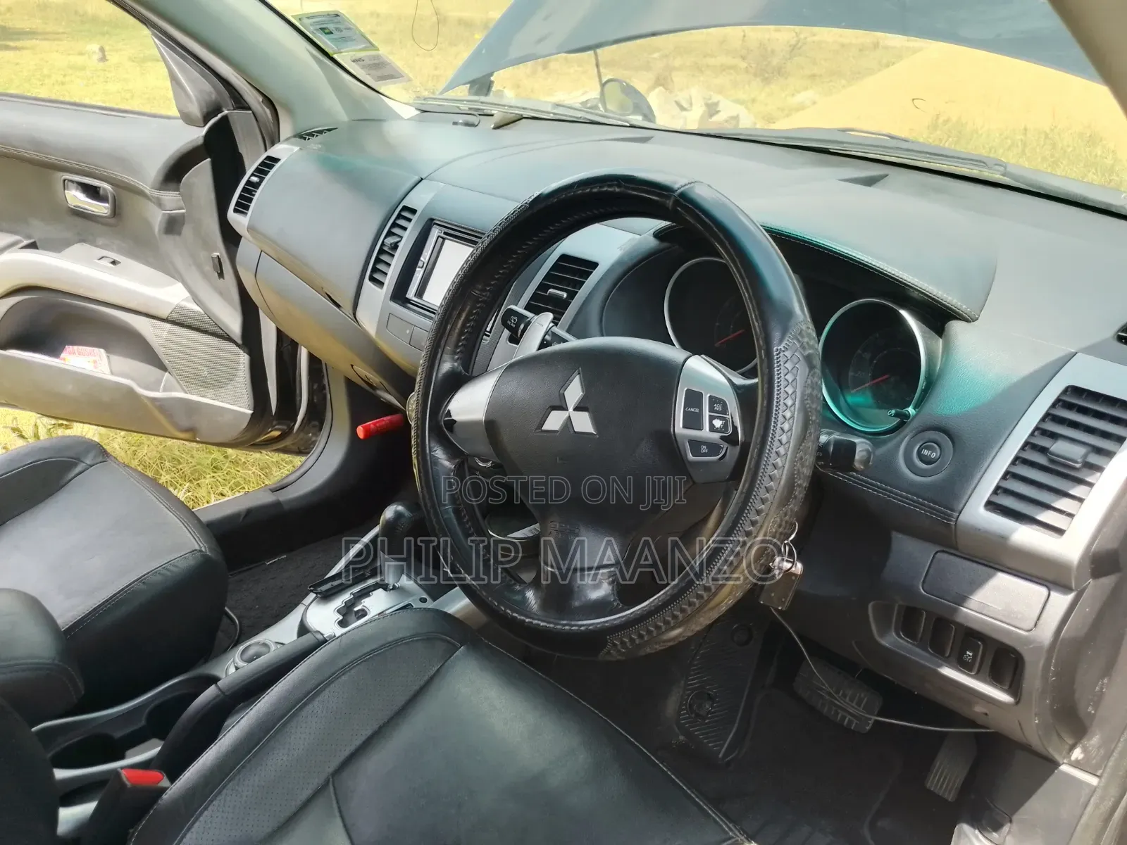 Mitsubishi Outlander 2011 Black