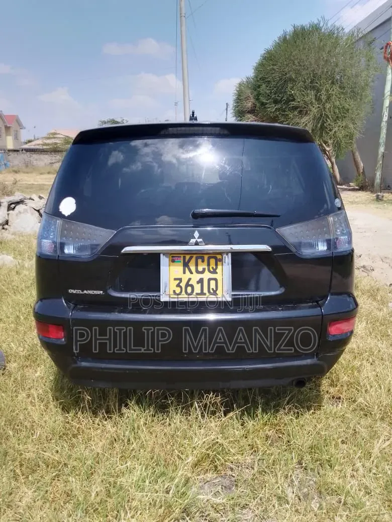 Mitsubishi Outlander 2011 Black