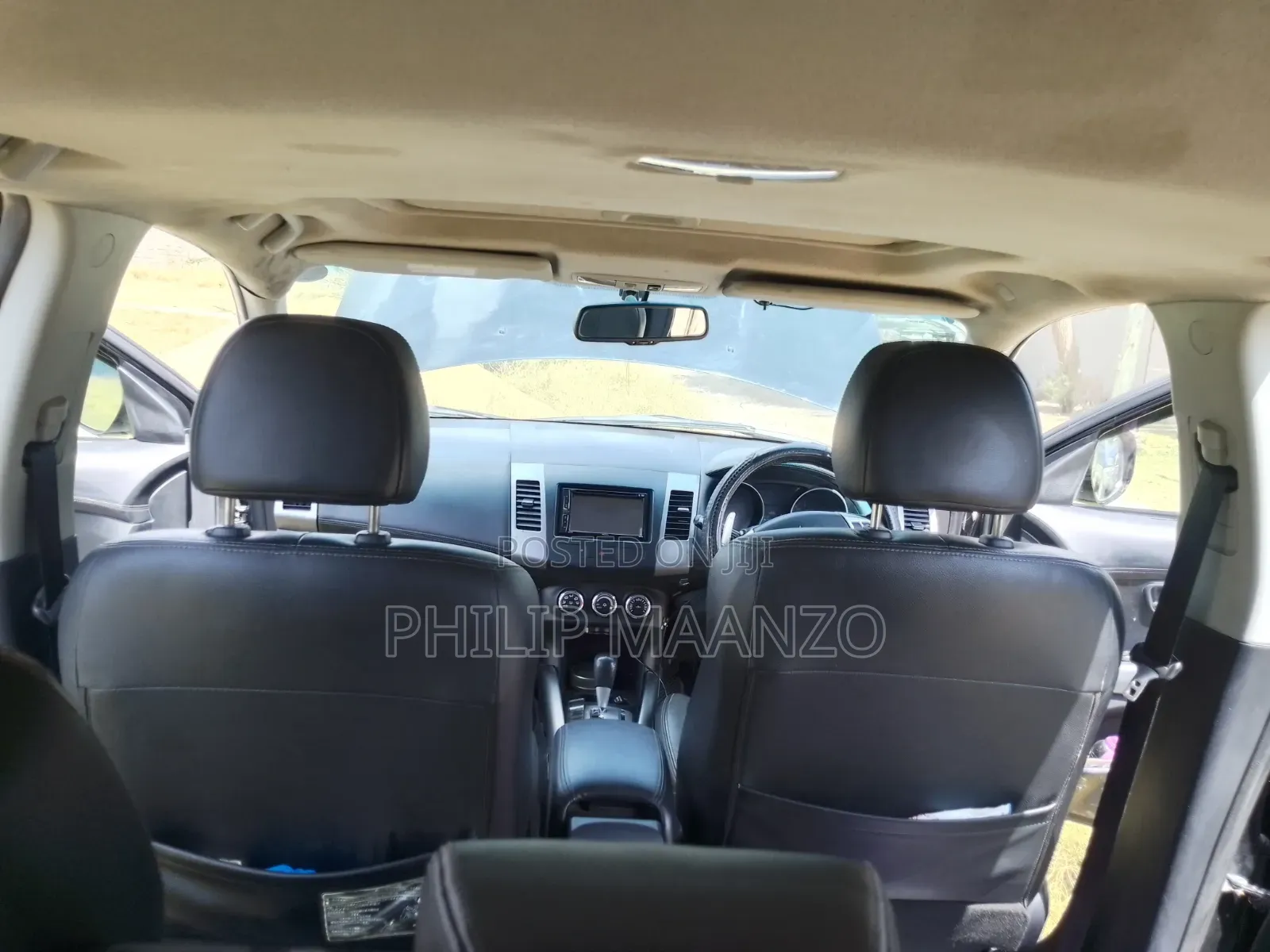 Mitsubishi Outlander 2011 Black