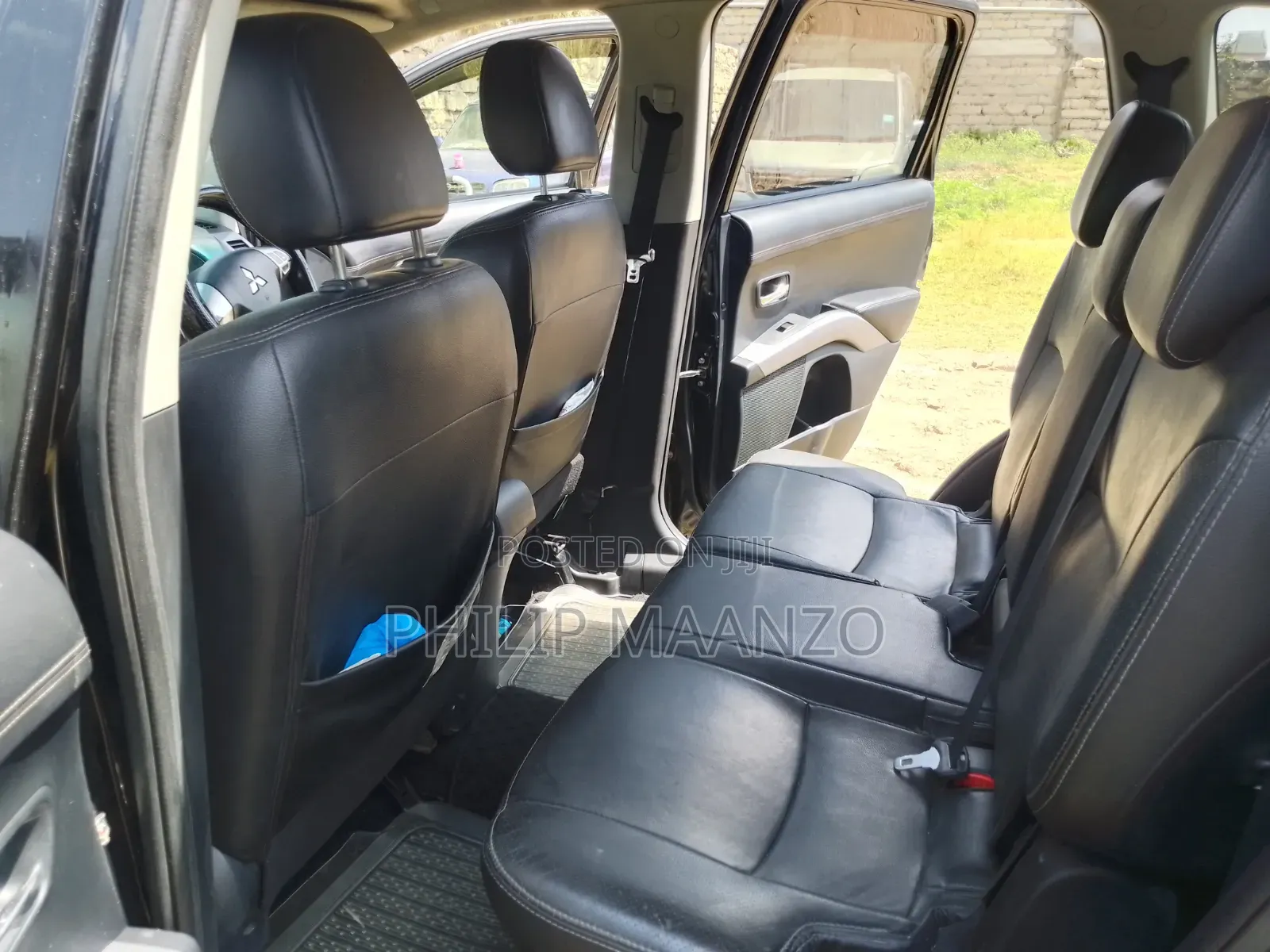 Mitsubishi Outlander 2011 Black