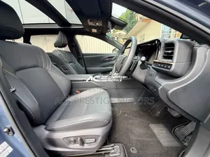 Toyota Crown 2025 Gray