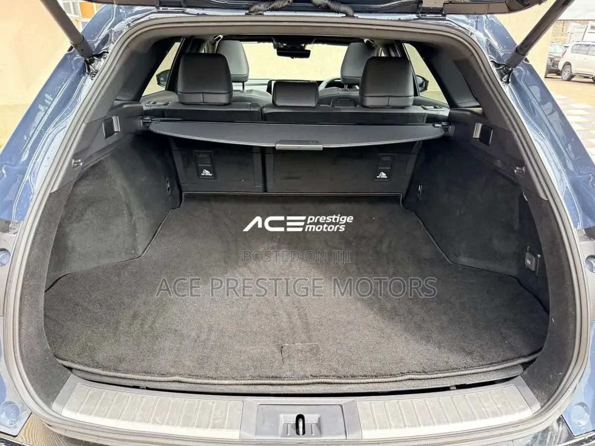 Toyota Crown 2025 Gray