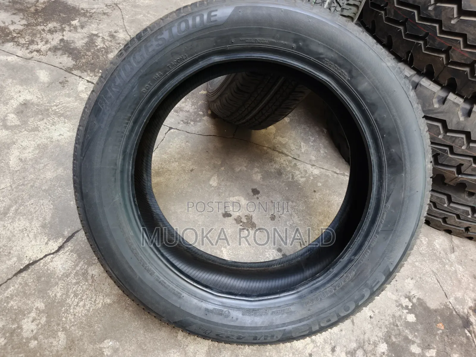 225/55r19 Bridgestone Tyre Made in Japan