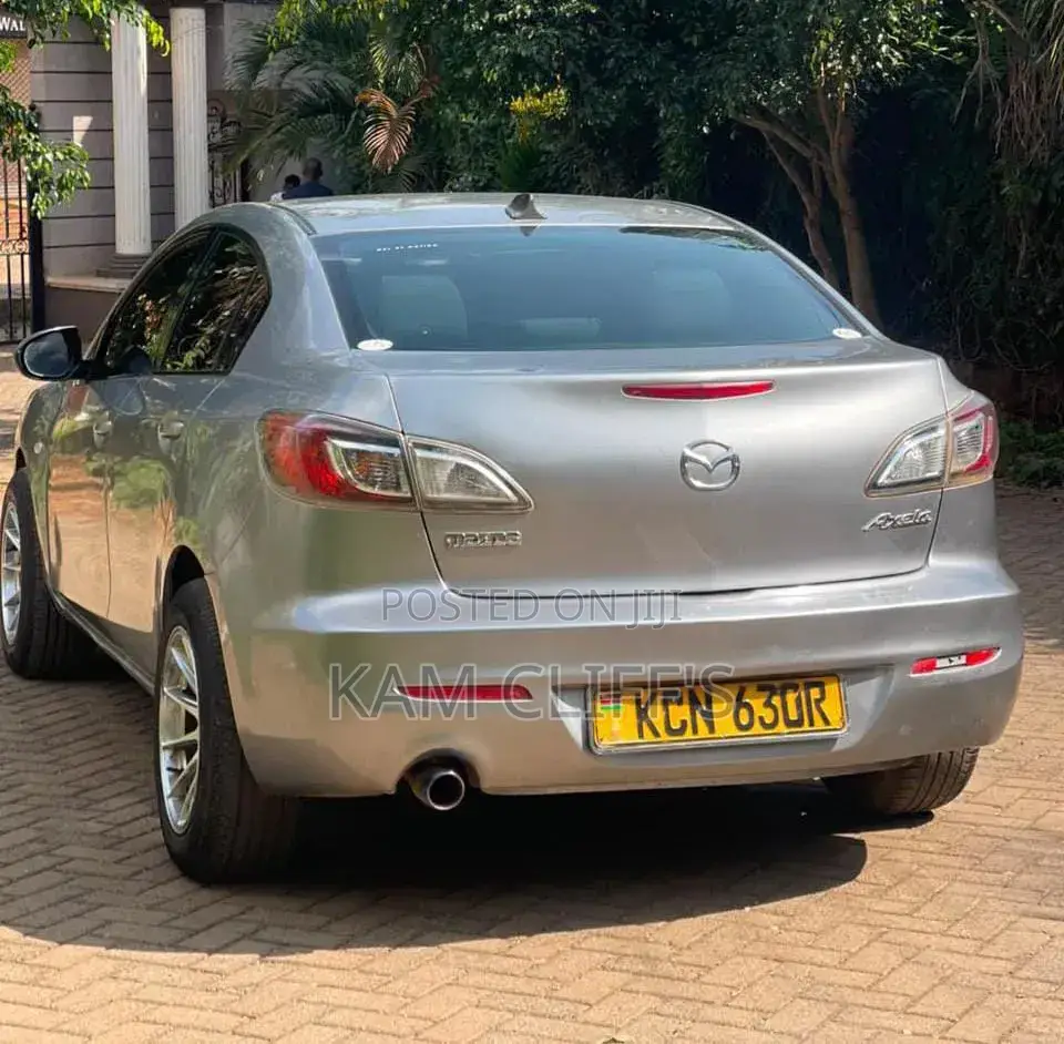 Mazda Axela 2010 White