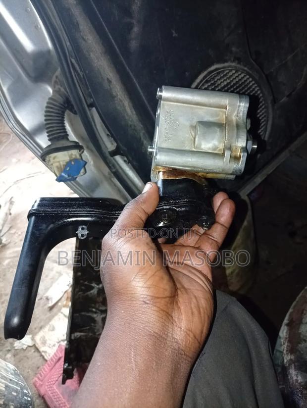 Ford Escape Oil Pump - thumbnail 2