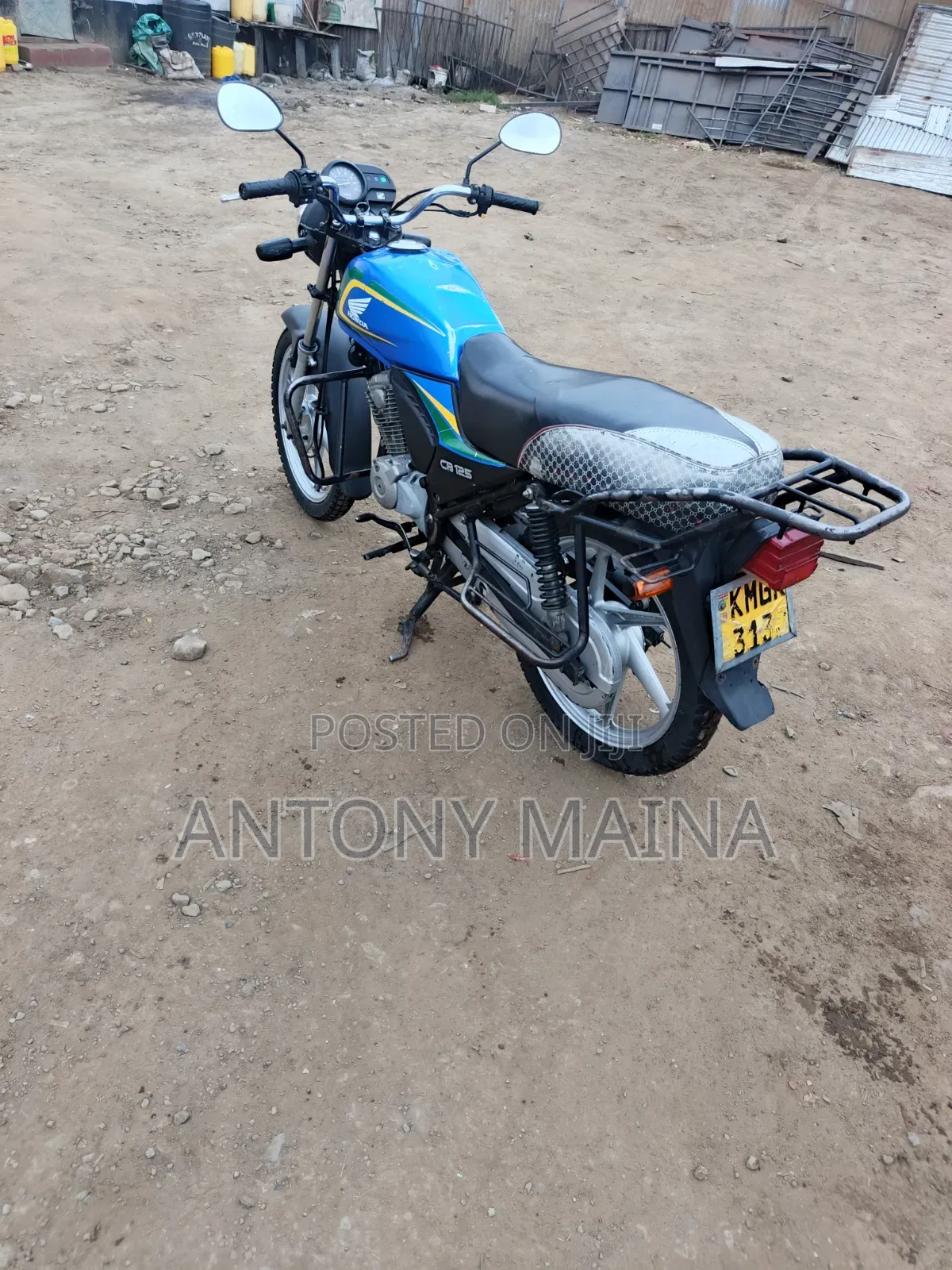 Honda CB 2022 Blue