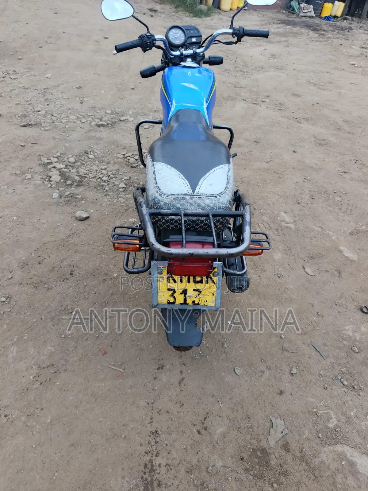Honda CB 2022 Blue