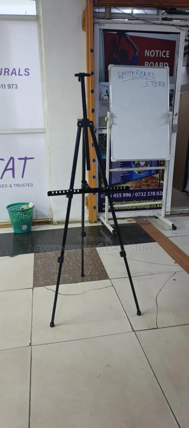 Whiteboard Tripod Stand