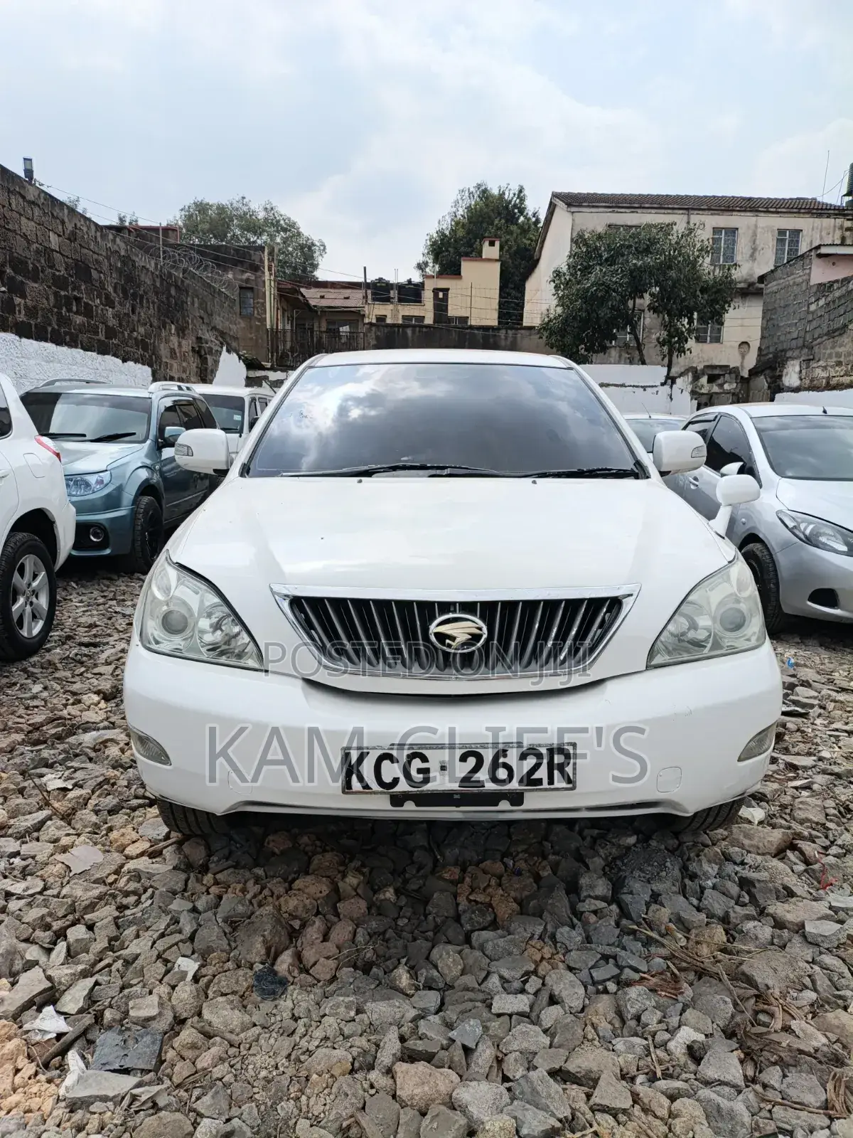 Toyota Harrier 240G 2009 White