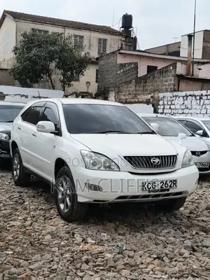 Toyota Harrier 240G 2009 White