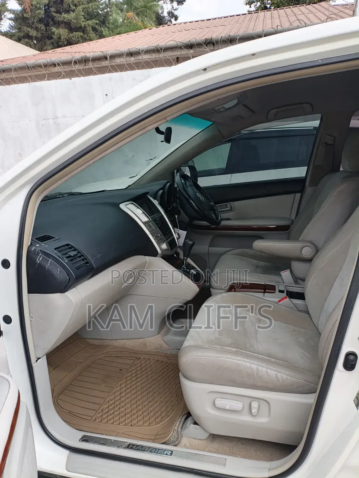 Toyota Harrier 240G 2009 White