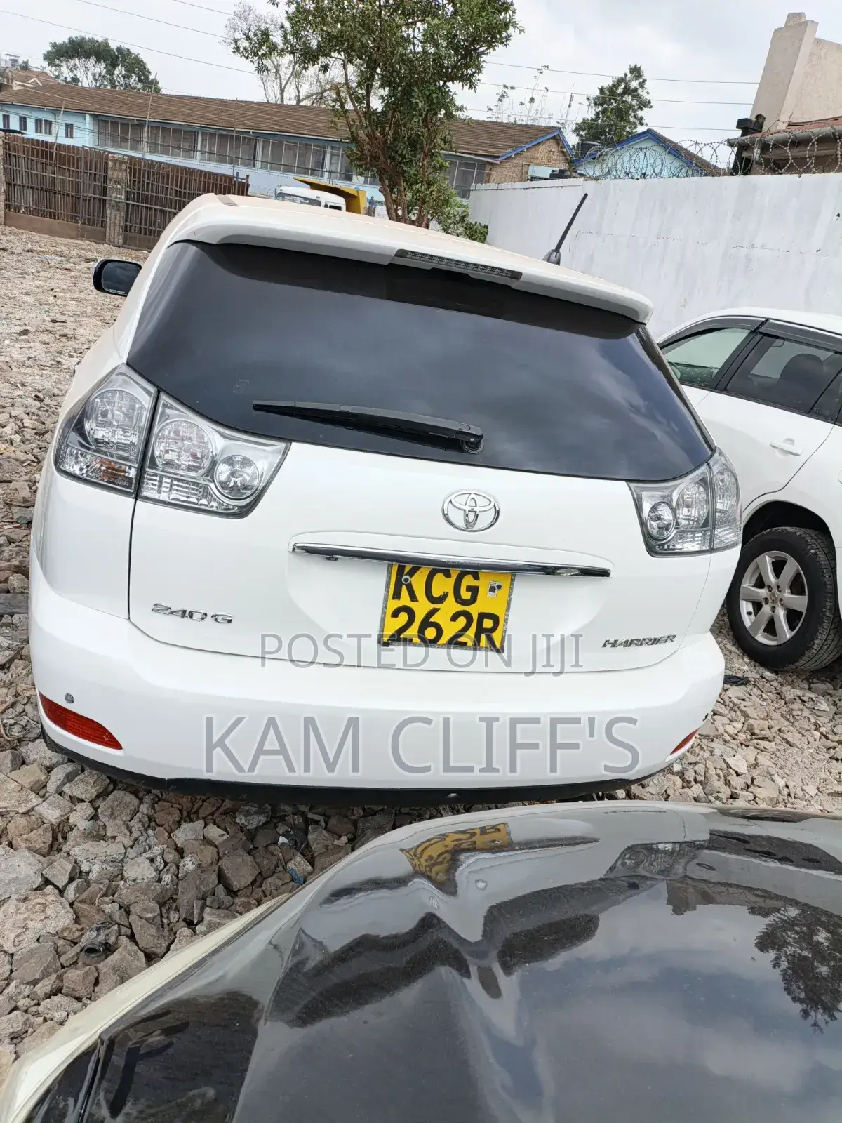 Toyota Harrier 240G 2009 White