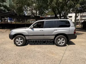 Toyota Land Cruiser 2003 Gray
