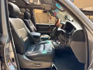 Toyota Land Cruiser 2003 Gray