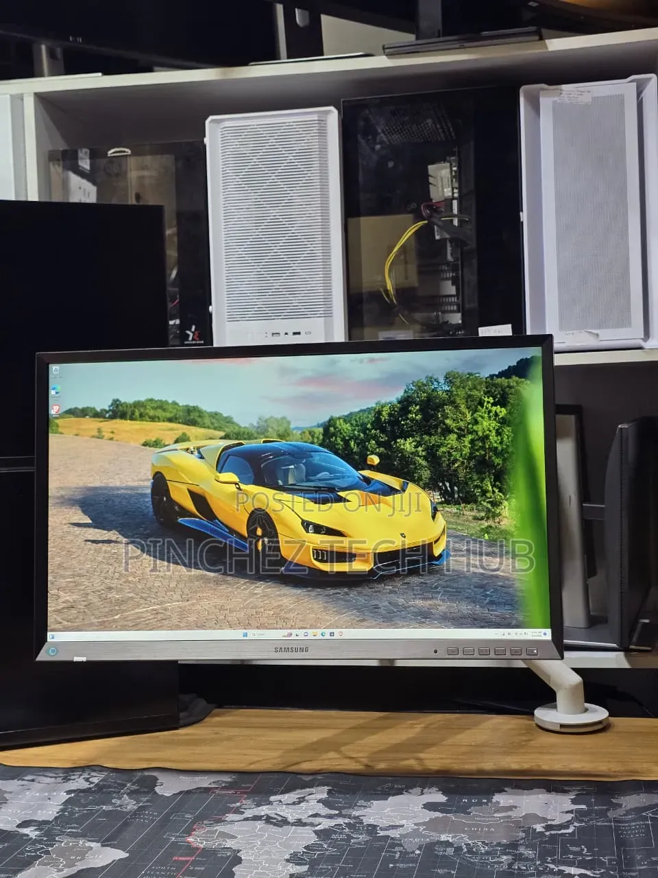 Samsung 27 Inches Resolution Coming With Its Adjustable Mount