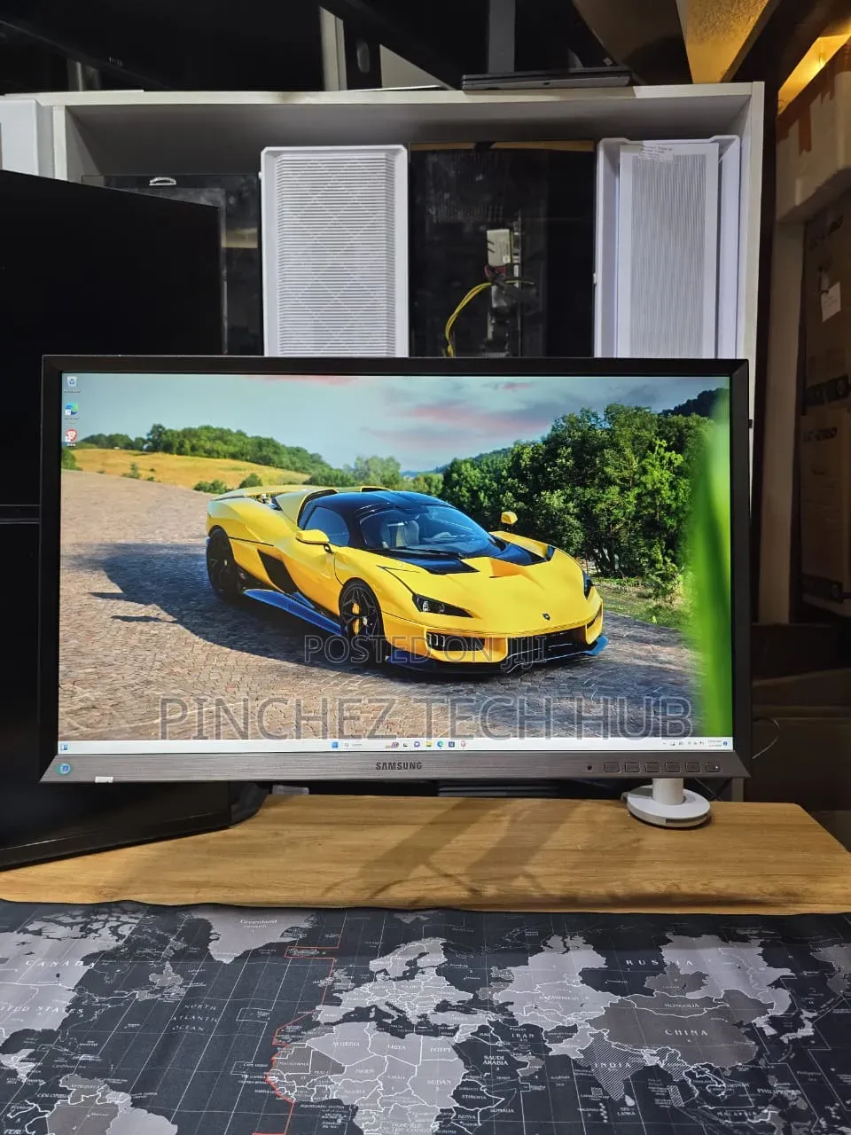 Samsung 27 Inches Resolution Coming With Its Adjustable Mount