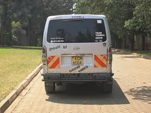 Toyota HiAce 2010 Silver