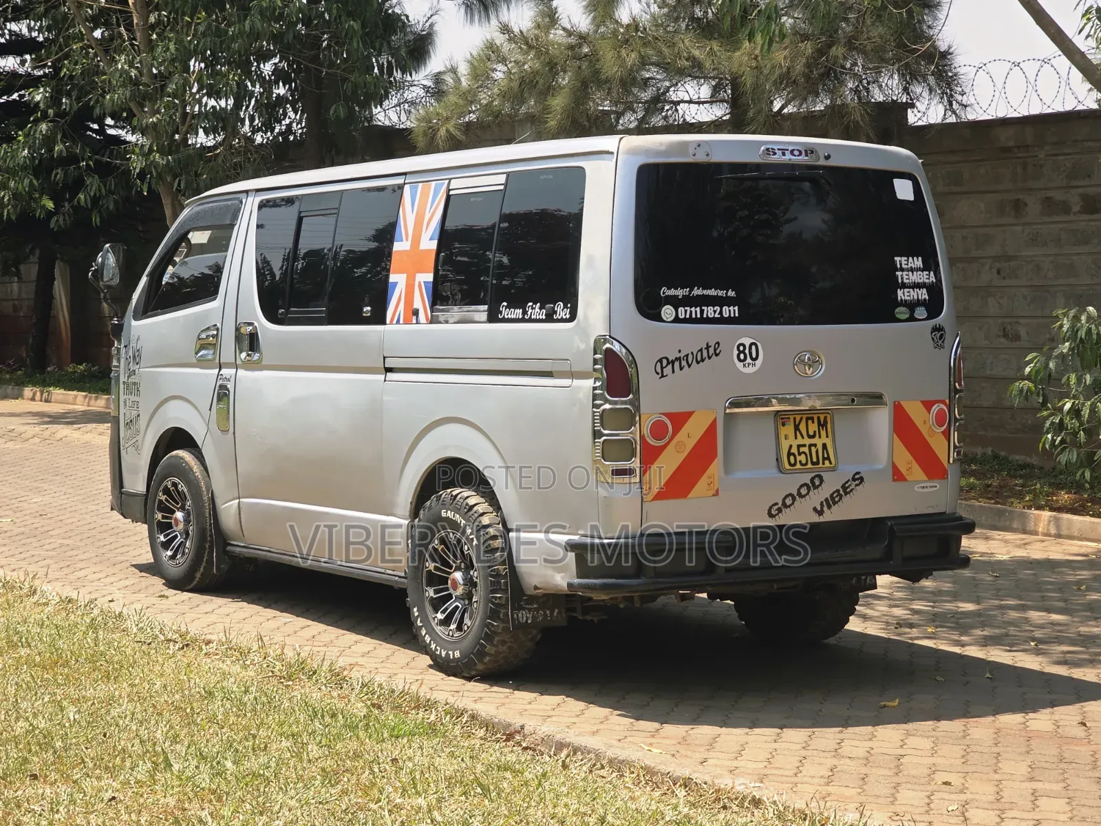 Toyota HiAce 2010 Silver