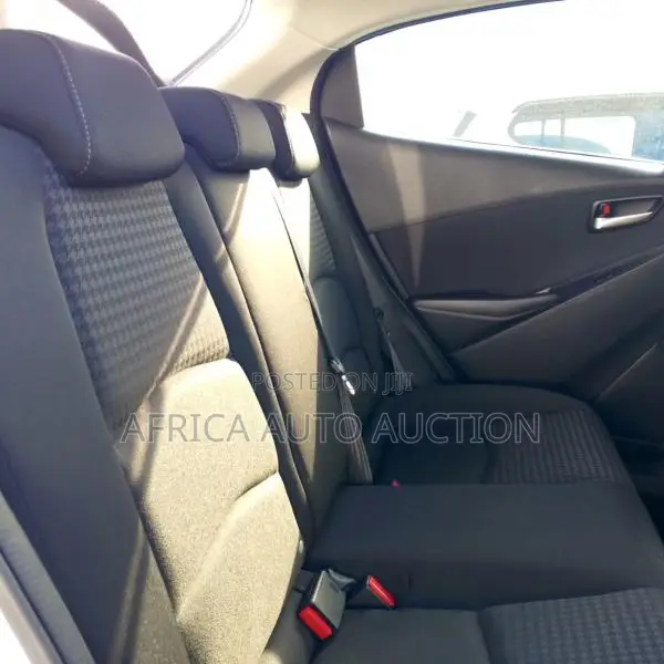 Mazda Demio 2018 White