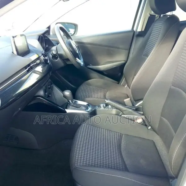 Mazda Demio 2018 White