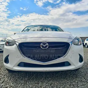 Mazda Demio 2018 White