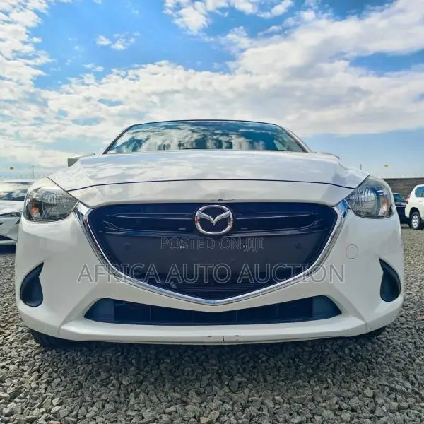 Mazda Demio 2018 White