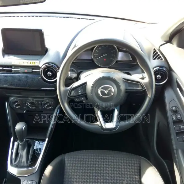 Mazda Demio 2018 White