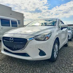 Mazda Demio 2018 White