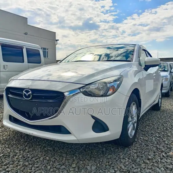 Mazda Demio 2018 White