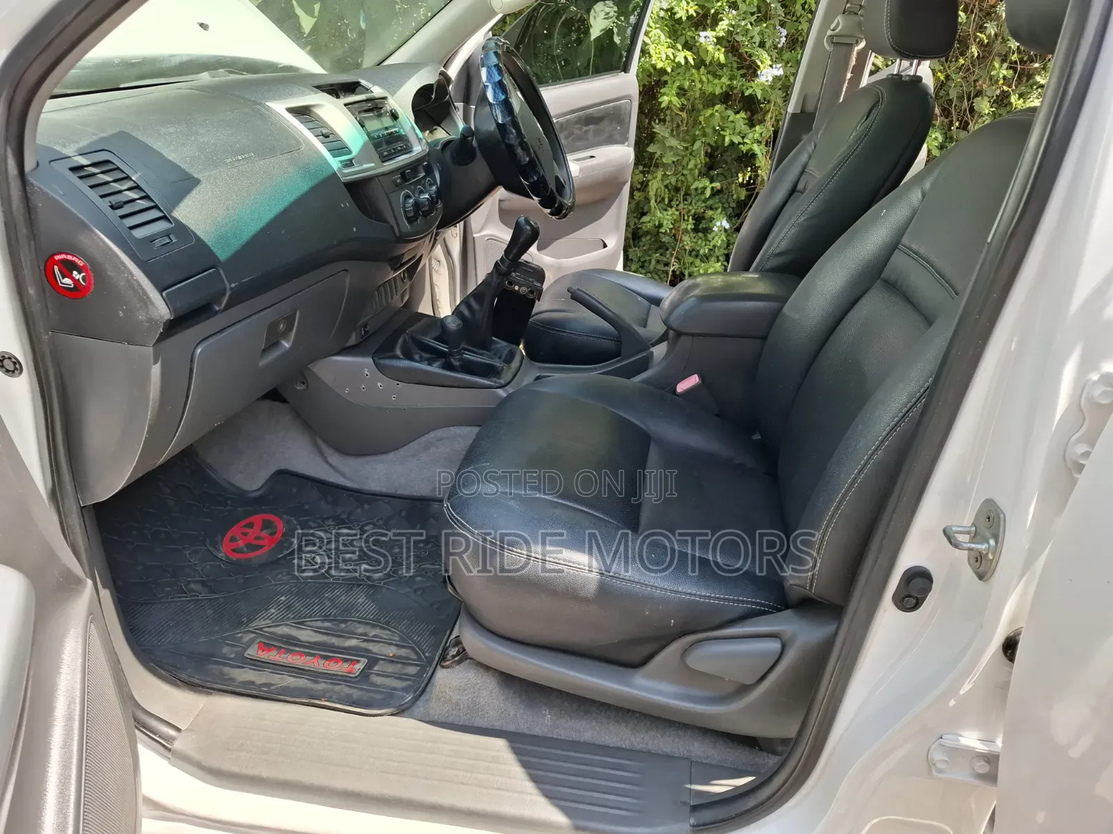 Toyota Hilux 2015 White