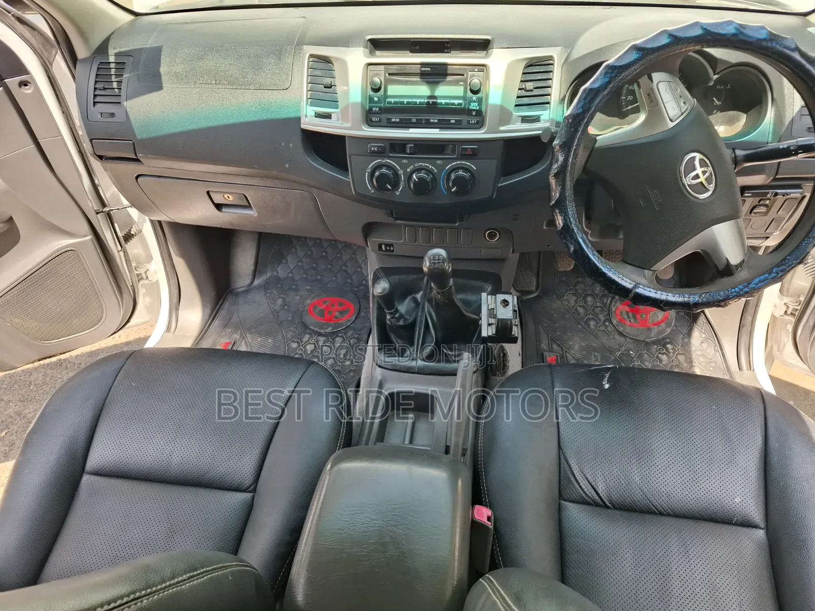 Toyota Hilux 2015 White