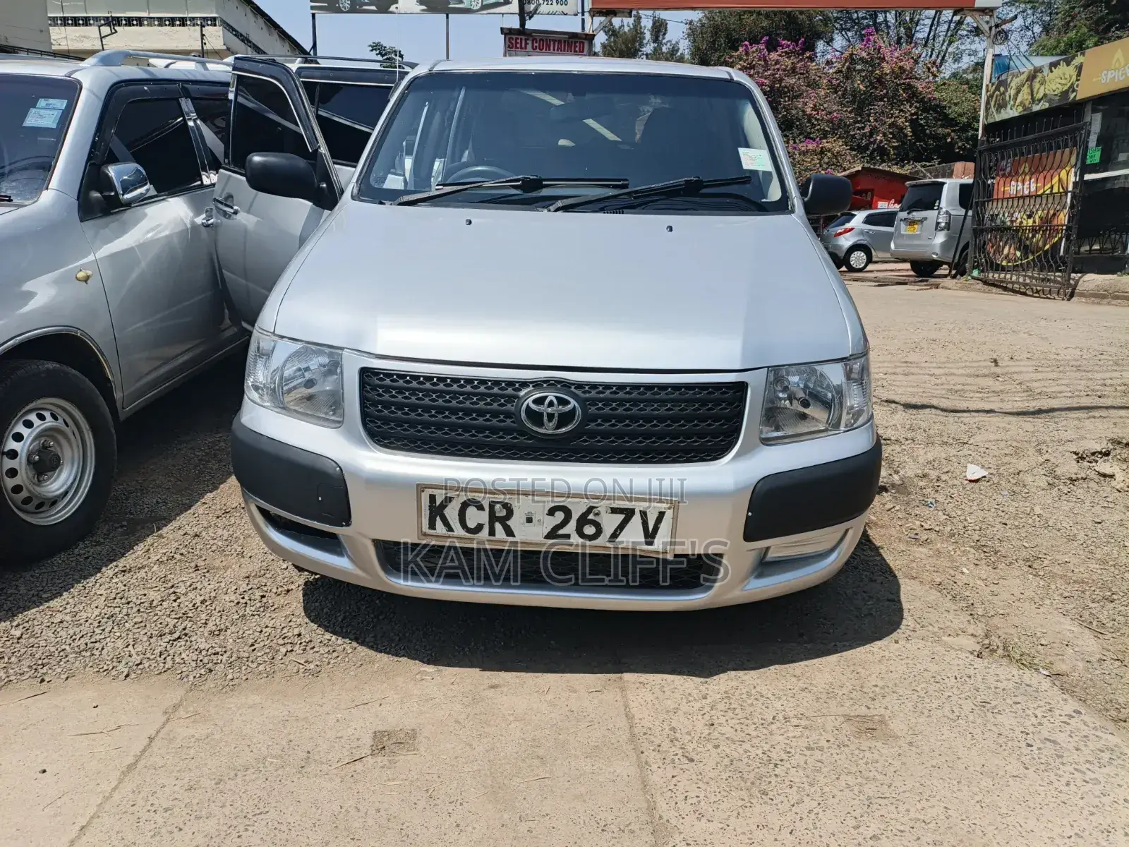 Toyota Succeed 2011 Silver