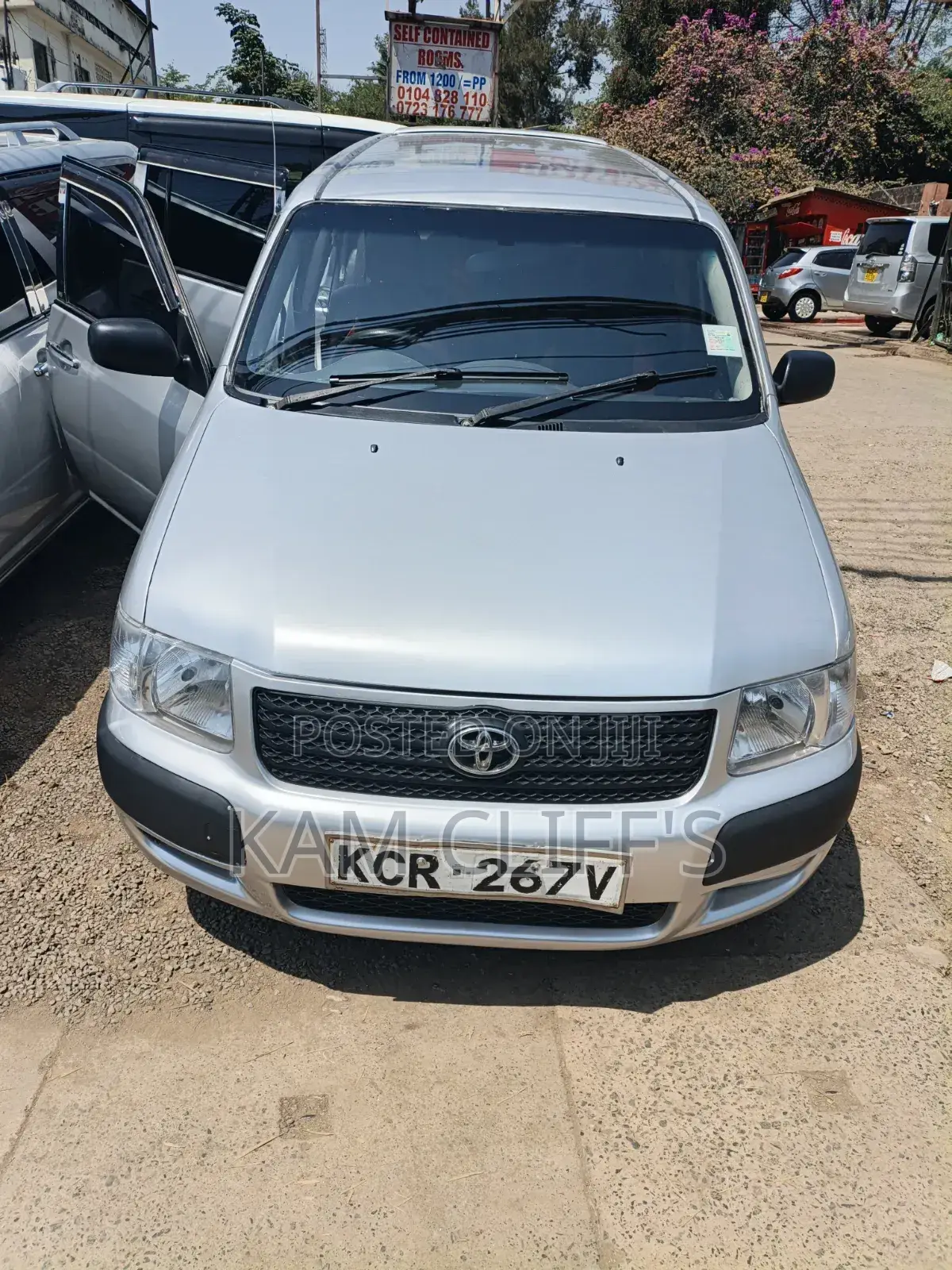 Toyota Succeed 2011 Silver